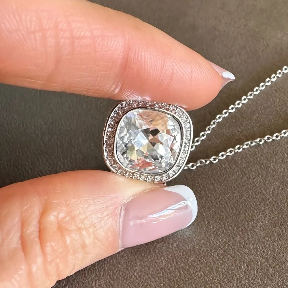 Swarovski crystal necklace. Vintage. Adjustable. - Picture 7 of 9